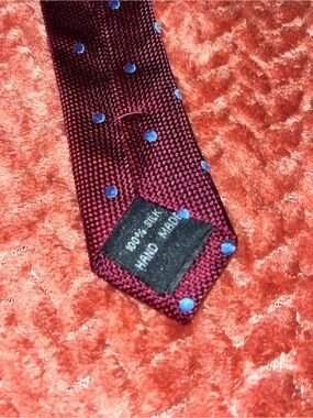 CM gold Series Silk Burgundy Polka Dot Men's Tie - Hand Made